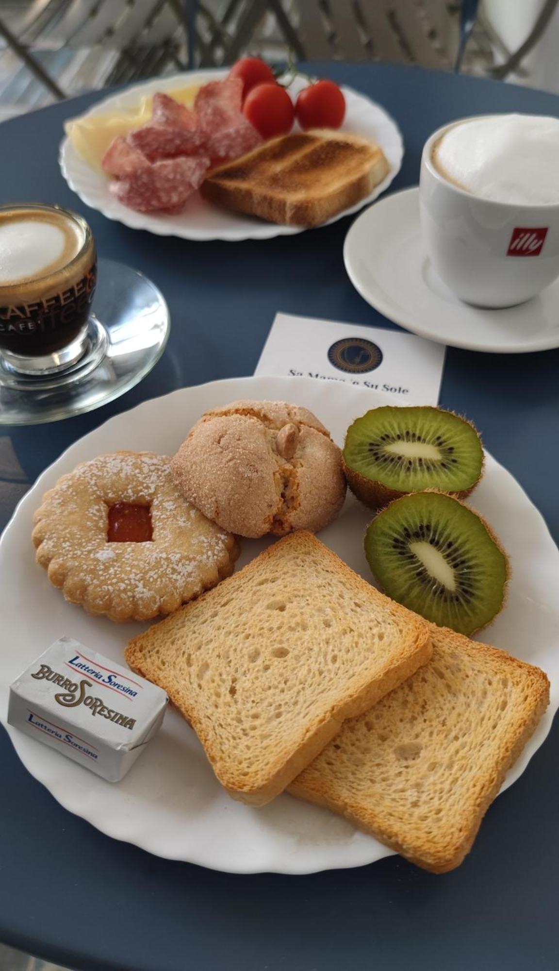 Sa Mama 'E Su Sole Bed and Breakfast Cagliari Buitenkant foto